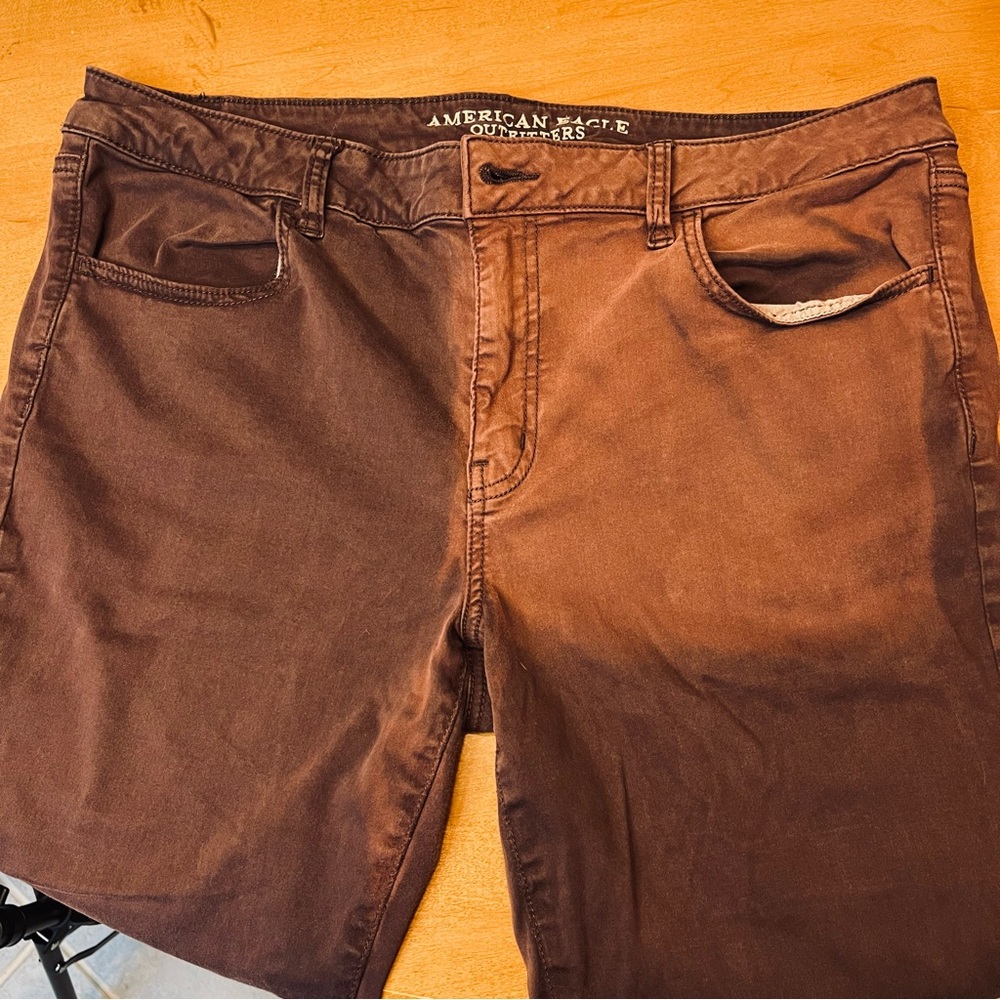 HEAVILY DISCOUNTED 🌎 American Eagle Outfitters Jeggings in Burgundy Wine